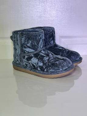 UGG Classic Mini Crushed Velvet Boots Slate Blue Size US 4 Y / EU 36